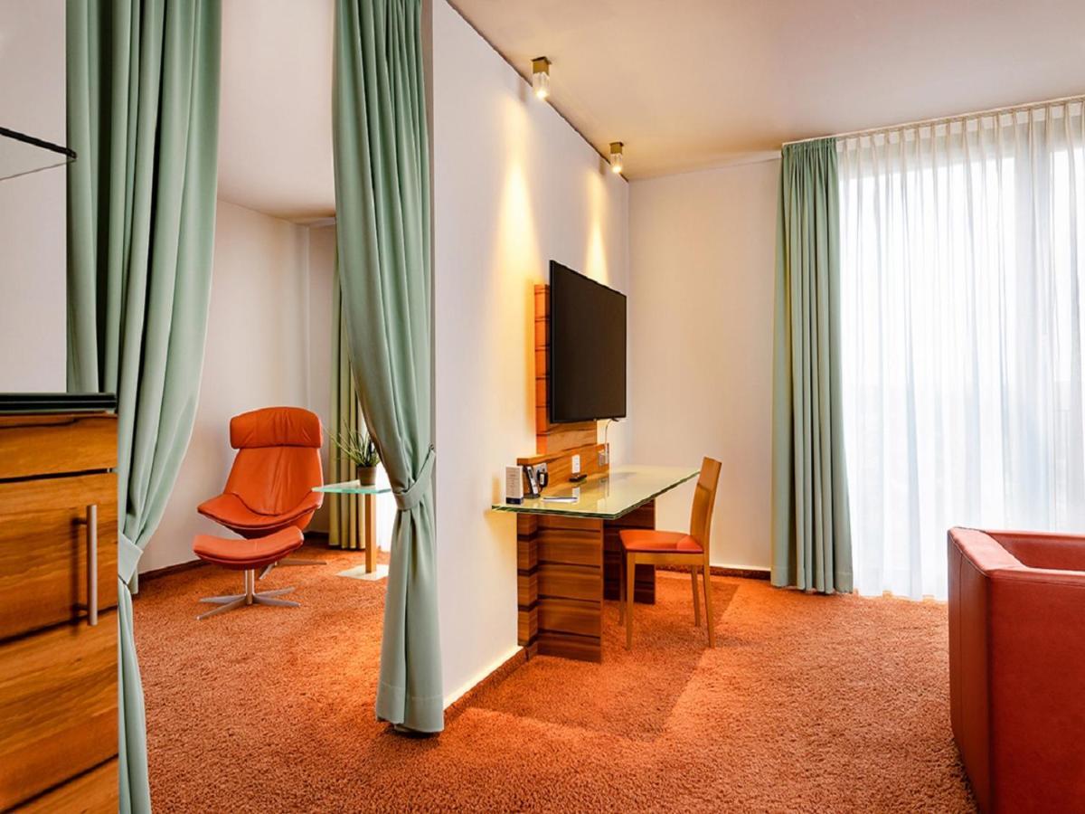 Schlosshotel Hellenstein Heidenheim an der Brenz Buitenkant foto